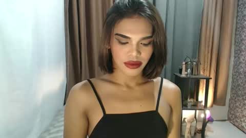 neomi online show from 03-22-26, 08:40