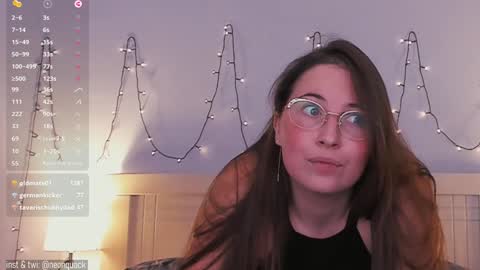 Snapshot of neonquack chatting on 12-10-24, 02:06 Riley online show from 12-10-24, 02:06