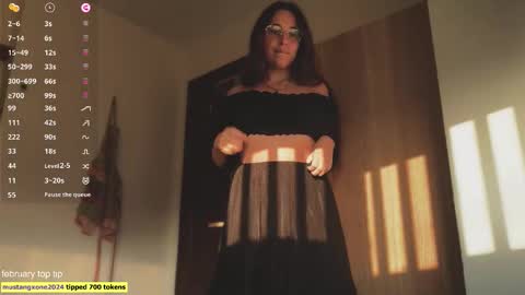 Snapshot of neonquack chatting on 02-23-26, 10:01 Riley online show from 02-23-26, 10:01