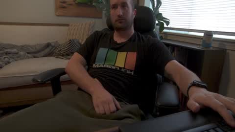 Snapshot of neox400 chatting on 11-13-25, 06:07 neox400 online show from 11-13-25, 06:07