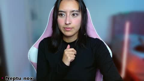 Neptu noxx online show from 03-25-26, 08:48