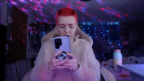 Snapshot of nerdy_squirty chatting on 02-17-25, 06:31 NerdySquirty online show from 02-17-25, 06:31