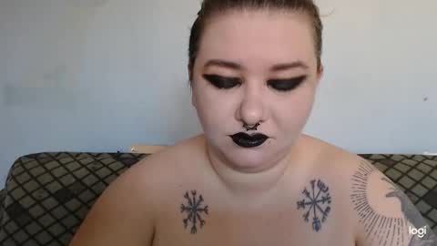 Snapshot of neriphine chatting on 11-24-25, 09:42 Neriphine online show from 11-24-25, 09:42