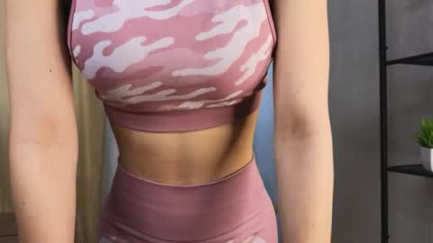 Snapshot of nerixalvire chatting on 05-14-26, 03:19 Emily online show from 05-14-26, 03:19