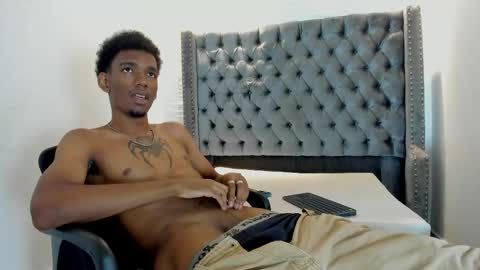 Snapshot of nero_reyd chatting on 05-30-26, 07:22 Nero online show from 05-30-26, 07:22