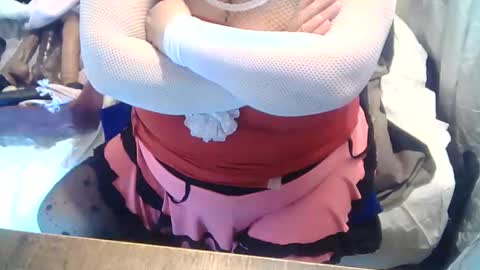 neslihan online show from 12-28-24, 11:09