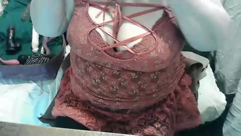 neslihan online show from 02-11-25, 10:07