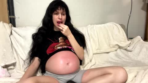 NessaLovesYouMore online show from 03-09-25, 10:19