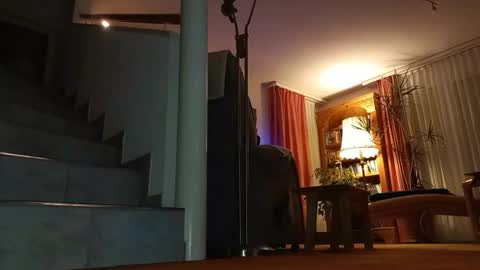 neu4gierig online show from 12-18-24, 06:46