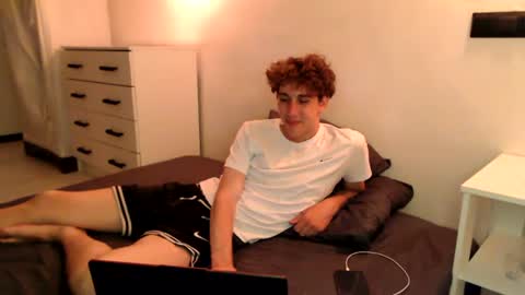Snapshot of nevaldemar chatting on 06-12-26, 09:03 nevaldemar online show from 06-12-26, 09:03