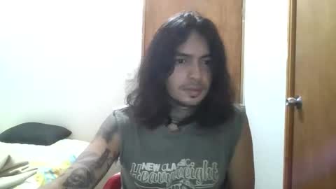 Snapshot of neverbeforemarco chatting on 10-08-25, 05:05 Marco online show from 10-08-25, 05:05