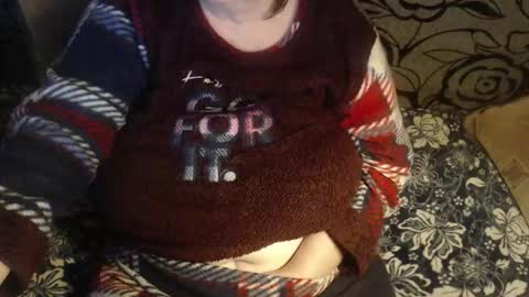 Lilly  online show from 12-01-25, 03:39