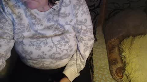 Snapshot of new_milf chatting on 04-27-26, 03:04 Lilly online show from 04-27-26, 03:04