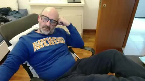 Snapshot of new_simi_74 chatting on 02-07-26, 01:48 simi online show from 02-07-26, 01:48