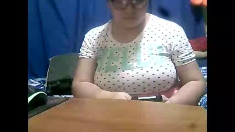 Snapshot of new_taboo_fetishqueen chatting on 10-16-25, 07:20 mariapaula online show from 10-16-25, 07:20