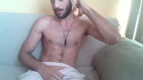 Snapshot of newt_easy chatting on 05-03-26, 02:01 Lucena BR online show from 05-03-26, 02:01
