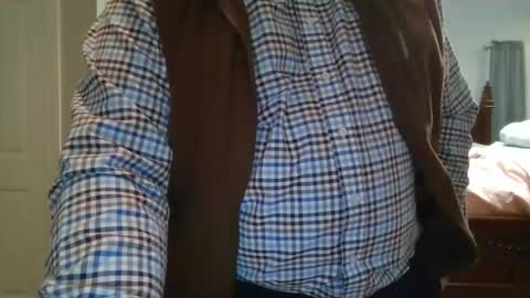 Snapshot of newtothis1015 chatting on 01-23-25, 11:36 Daring online show from 01-23-25, 11:36