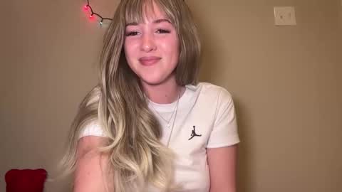 Lauren online show from 02-25-26, 12:15