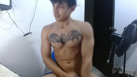 Snapshot of ney_quiroz chatting on 04-25-26, 04:48 ney hotman online show from 04-25-26, 04:48