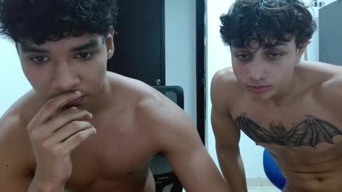 Snapshot of ney_quiroz chatting on 05-07-26, 01:00 ney hotman online show from 05-07-26, 01:00