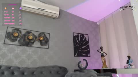 Sandra online show from 11-22-25, 12:04