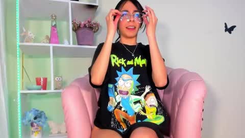 Snapshot of nezo_ chatting on 02-12-25, 05:26 Angie Instagram angie julianac add me online show from 02-12-25, 05:26