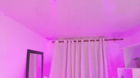 Snapshot of nezo_ chatting on 04-25-26, 02:25 Angie Instagram angie julianac add me online show from 04-25-26, 02:25