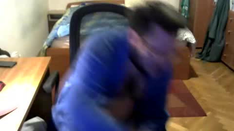 nezoss online show from 12-17-25, 07:47