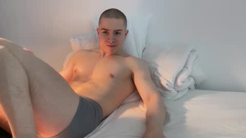 Adrian Von Ziegler online show from 02-06-26, 01:58