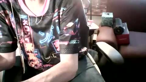 Snapshot of nfgwholoves2cum chatting on 07-21-26, 09:28 NFG Nice Friendly Guy Dick online show from 07-21-26, 09:28