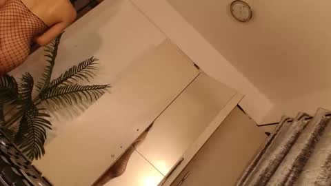 nhairobi online show from 12-17-25, 10:43