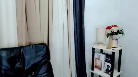 hottie nicole online show from 02-25-26, 01:15