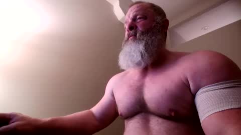nhmuscledaddy online show from 05-25-26, 03:18