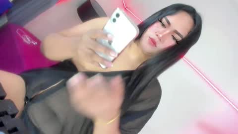 nia_jaxx online show from 05-22-26, 06:13