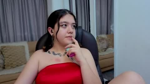Estefani  online show from 04-22-26, 08:43