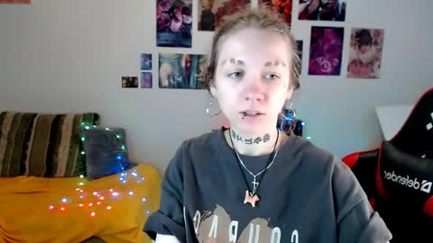 nica_kawaii online show from 06-01-26, 01:35