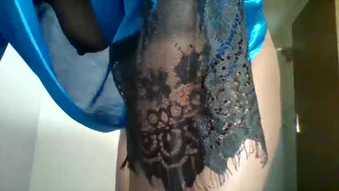 Snapshot of niceass_95 chatting on 04-29-26, 11:44 gabby online show from 04-29-26, 11:44