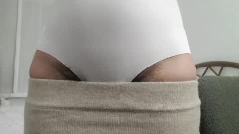 Snapshot of nicebrown chatting on 04-21-26, 11:29 Sfora online show from 04-21-26, 11:29