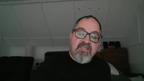 Snapshot of niceguy7208 chatting on 10-06-25, 03:15 niceguy7208 online show from 10-06-25, 03:15