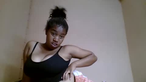 nicelly01 online show from 05-18-26, 12:40
