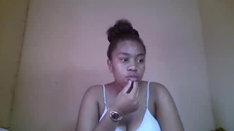 Snapshot of nicelly01 chatting on 05-26-26, 07:26 nicelly01 online show from 05-26-26, 07:26