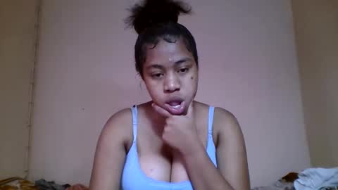 Snapshot of nicelly01 chatting on 06-01-26, 06:26 nicelly01 online show from 06-01-26, 06:26