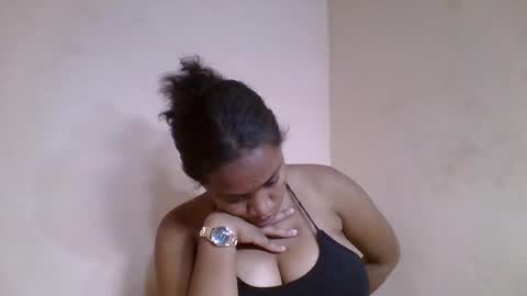 Snapshot of nicelly01 chatting on 06-16-26, 06:32 nicelly01 online show from 06-16-26, 06:32