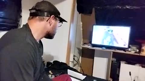 nicholasjesse51 online show from 09-18-25, 04:14