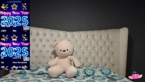 Nichole online show from 01-07-25, 11:48