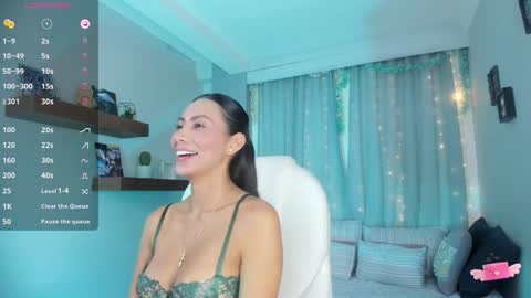 Nichole online show from 01-29-25, 02:53