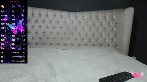 Nichole online show from 09-20-25, 11:00