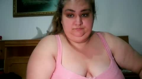 Snapshot of nicholle chatting on 07-14-26, 10:15 Nicholle online show from 07-14-26, 10:15