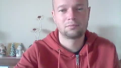 Snapshot of nick1990b chatting on 12-13-24, 01:22 nick1990b online show from 12-13-24, 01:22