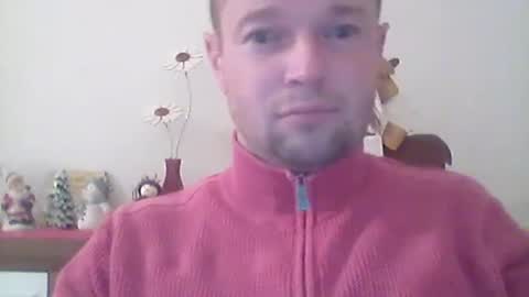 Snapshot of nick1990b chatting on 12-22-24, 04:38 nick1990b online show from 12-22-24, 04:38